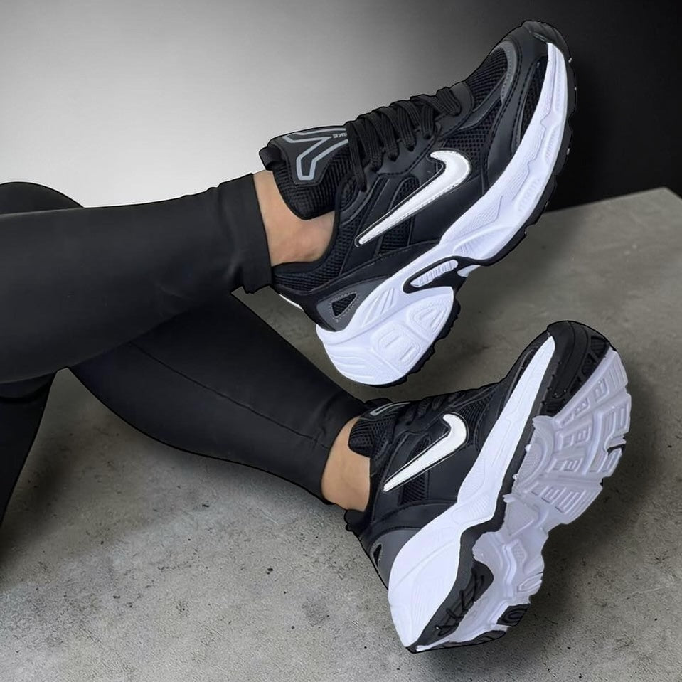 NIKE TECNO