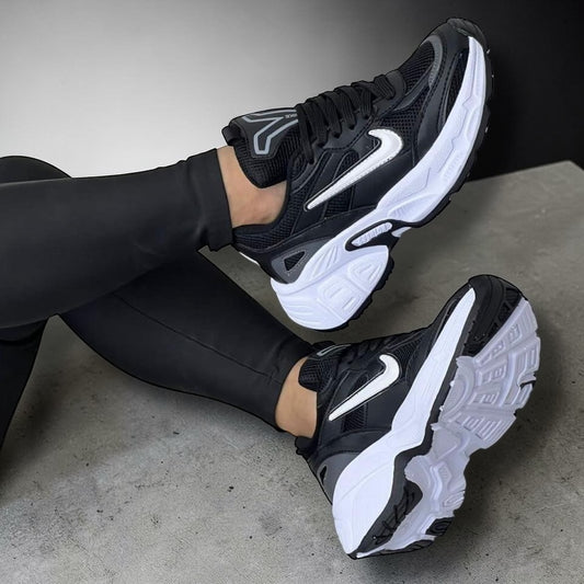 NIKE TECNO