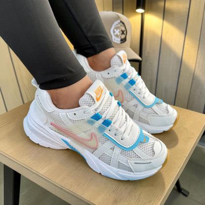 Nike V2K