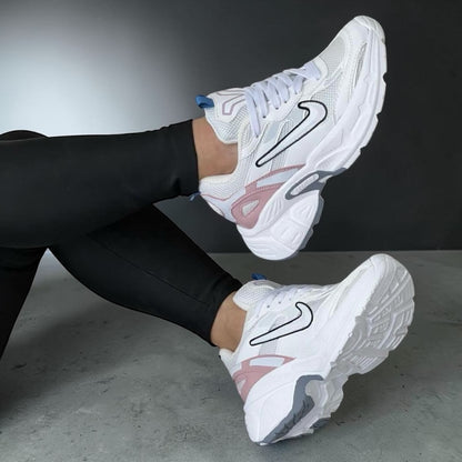 NIKE TECNO